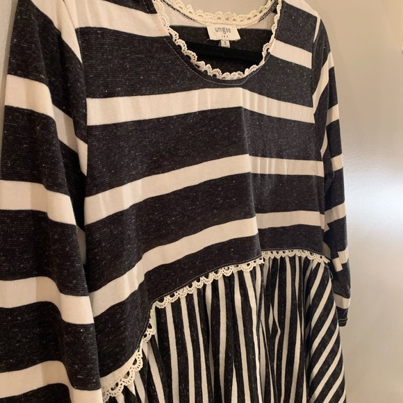 NEVER WORN BOUTIQUE ruffle tunic - Picture 3 of 4